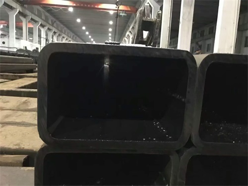 西区Q355B<font style='color:red'>无缝方管</font>